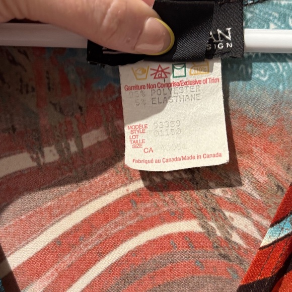 ✨Frank Lyman Design Vintage (16) Multicolor Abstract Top - Picture 4 of 6